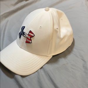 American flag/white UA hat